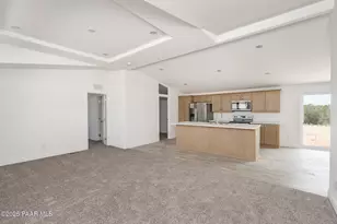 25200 N Enid Dr, Paulden, AZ 86334 - Photo 8