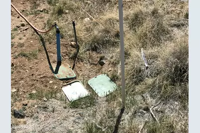 18351 S Peeples Valley Road, Peeples Valley, AZ 86332 - Photo 4