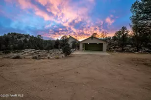 18250 S Backwoods Trail, Kirkland, AZ 86332 - Photo 4