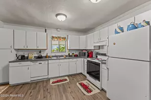 1855 W Wickenburg Way, Wickenburg, AZ 85390 - Photo 10