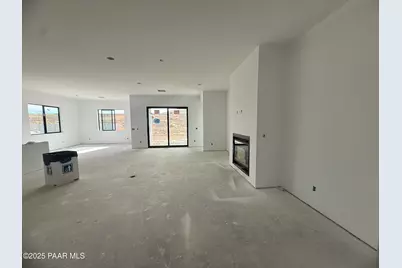 5677 E Blackburn Court, Prescott Valley, AZ 86314 - Photo 4