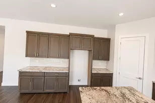 5677 E Blackburn Ct, Prescott Valley, AZ 86314 - Photo 10