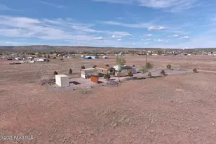 24700 N Stump Rd, Paulden, AZ 86334 - Photo 2
