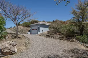 10570 W Cherry Creek Rd, Dewey-Humboldt, AZ 86327 - Photo 28