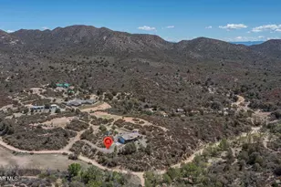 10570 W Cherry Creek Rd, Dewey-Humboldt, AZ 86327 - Photo 2