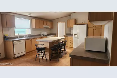 36950 W Avenida Del Destino, Seligman, AZ 86337 - Photo 8