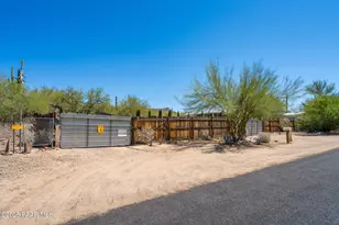 19650 E Squaw Valley Pkwy, Black Canyon City, AZ 85324 - Photo 38