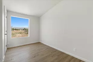 24175 N Los Angeles St, Paulden, AZ 86334 - Photo 16