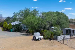 9495 E Marilyn Ln, Dewey-Humboldt, AZ 86327 - Photo 14