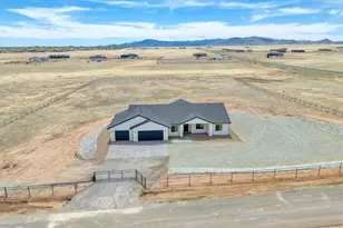 6829 E Sapphire Ln, Prescott Valley, AZ 86315 - Photo 2