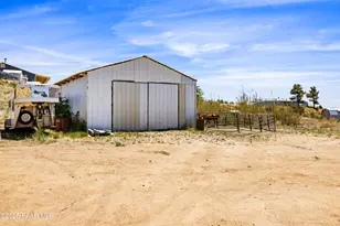 8910 S Steven Trail, Kirkland, AZ 86332 - Photo 34