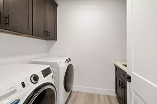 7576 E Louie Ln, Prescott Valley, AZ 86315 - Photo 14