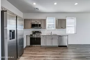 175 N Village Way, Dewey-Humboldt, AZ 86327 - Photo 6