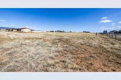 9337 E Pronghorn Lane, Prescott Valley, AZ 86315 - Photo 4