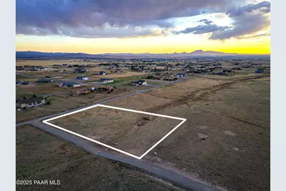 10798 E Dawn To Milky Way, Prescott Valley, AZ 86315 - Photo 4