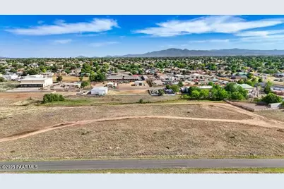 8517 E Roundup Drive, Prescott Valley, AZ 86314 - Photo 2