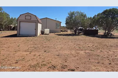 42650 N Wayne Road, Ash Fork, AZ 86320 - Photo 4