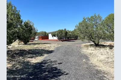 9188 W Gleed Station Road, Ash Fork, AZ 86320 - Photo 8