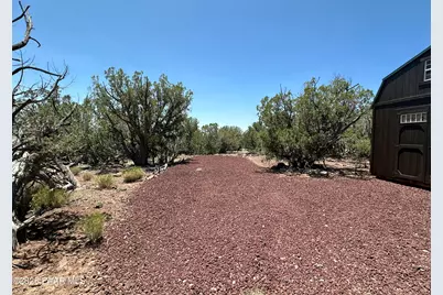 1148 Floyd Ranch, Seligman, AZ 86337 - Photo 4