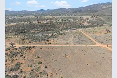 9180 E Wolf Road, Dewey-Humboldt, AZ 86327 - Photo 14