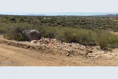 7620 S Dover Drive, Kirkland, AZ 86332 - Photo 2