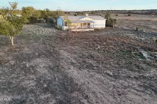 24055 N State Route 89, Paulden, AZ 86334 - Photo 46