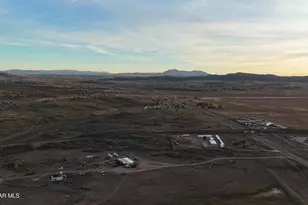 24055 N State Route 89, Paulden, AZ 86334 - Photo 32