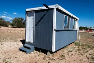 27585 El Oro Dr, Seligman, AZ 86337 - Photo 10