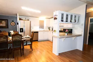 27585 El Oro Dr, Seligman, AZ 86337 - Photo 20