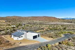 15860 E Broken Bit Rd, Mayer, AZ 86333 - Photo 2