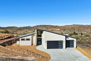 15860 E Broken Bit Rd, Mayer, AZ 86333 - Photo 1