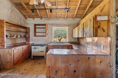 9955 Iron King Road, Dewey-Humboldt, AZ 86327 - Photo 14