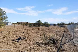 1440 E Spring Water Dr, Paulden, AZ 86334 - Photo 46