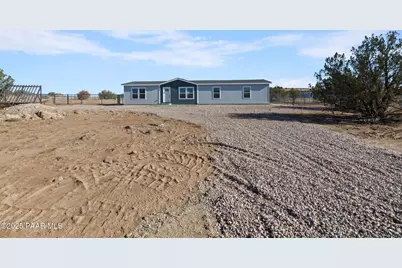 1440 E Spring Water Drive, Paulden, AZ 86334 - Photo 2