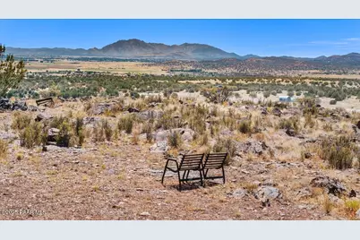 1555 E Great Place, Paulden, AZ 86334 - Photo 1