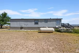 25915 N Lola Ln, Paulden, AZ 86334 - Photo 14