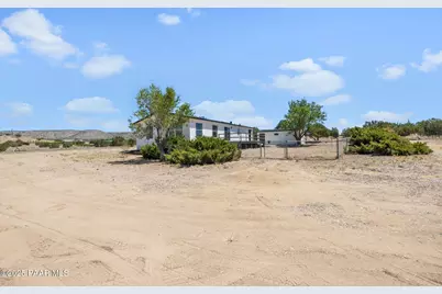 925 W Gina Marie Boulevard, Paulden, AZ 86334 - Photo 48