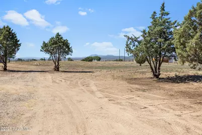 925 W Gina Marie Boulevard, Paulden, AZ 86334 - Photo 52