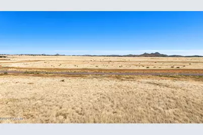 11400 Ventura Way, Prescott Valley, AZ 86315 - Photo 12