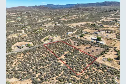 7995 W Farringdon Lane, Kirkland, AZ 86332 - Photo 4