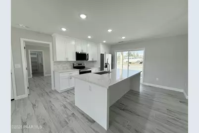 20134 E Lakeside Road, Mayer, AZ 86333 - Photo 4