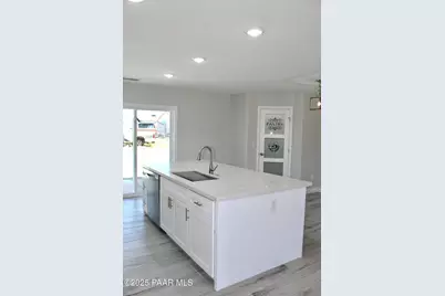 20134 E Lakeside Road, Mayer, AZ 86333 - Photo 8