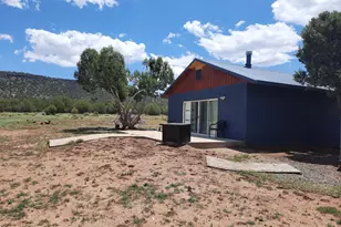 47683 N Deadwood Dr, Seligman, AZ 86337 - Photo 2