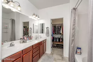 12687 E Susurro St, Dewey-Humboldt, AZ 86327 - Photo 16