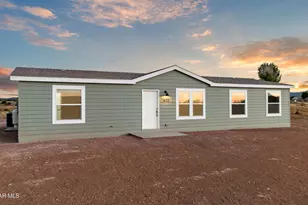 1475 W Kings Ct, Paulden, AZ 86334 - Photo 1