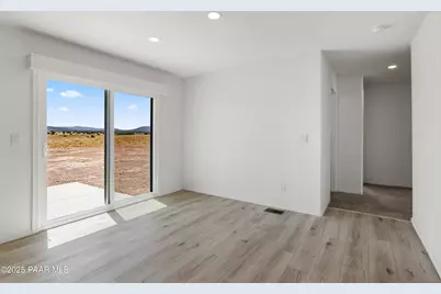 1475 W Kings Court, Paulden, AZ 86334 - Photo 10
