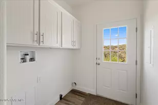 16420 E Sunstate Trail, Dewey-Humboldt, AZ 86327 - Photo 18