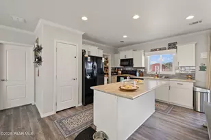 25221 N Mitchell Rd, Paulden, AZ 86334 - Photo 4