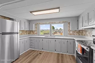 20524 E Concho Ln, Mayer, AZ 86333 - Photo 10