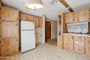 20730 E Park View Ln, Mayer, AZ 86333 - Photo 8